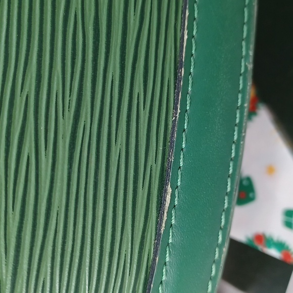 Louis Vuitton Saint Jacques Green Epi - Picture 5 of 15